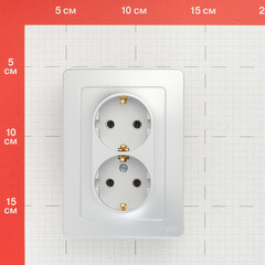 Розетка Systeme Electric Blanca встраиваемая алюминий (BLNRS001023) - фото 2