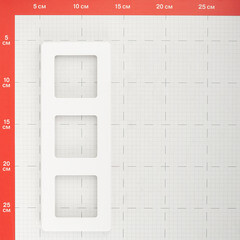 Рамка Legrand Inspiria трехместная белая (673950) - фото 2