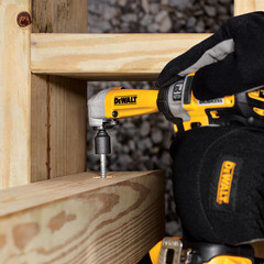 Дрель-шуруповерт аккумуляторная DeWalt DCD777S2T 18 В 1,5 Ач Li-Ion 2 АКБ и ЗУ - фото 5