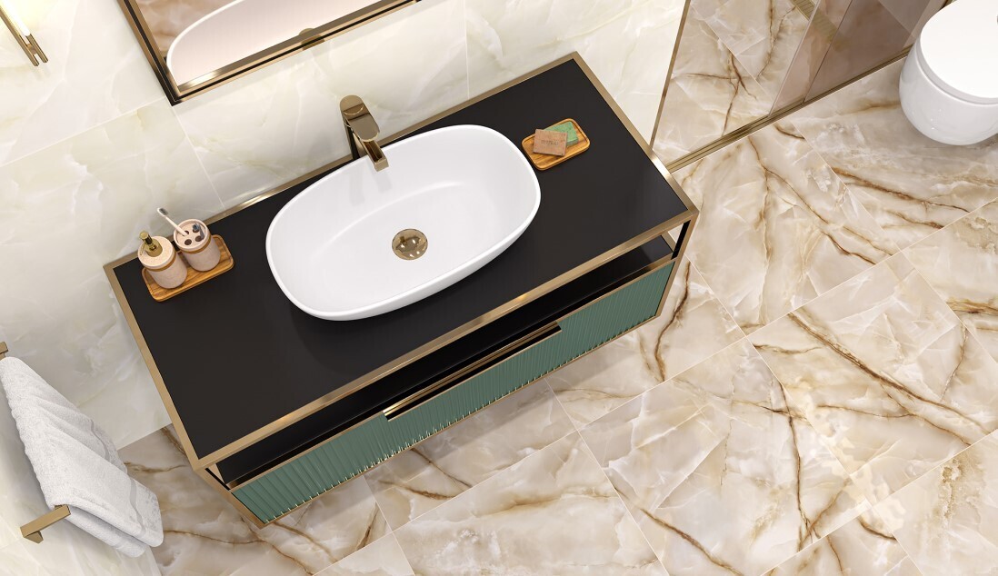 Onyx Royal (LCM)