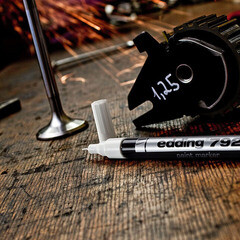 Маркер лаковый Edding 792 белый грифель 0,8 мм - фото 3