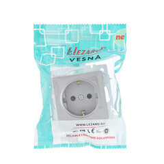 Розетка Lezard Vesna встраиваемая платина со шторками (742-3588-124B) - фото 2