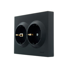 Розетка Lezard Vesna встраиваемая черный бархат со шторками (742-4200-178B) - фото 5