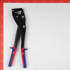 Просекатель для металлических профилей 340 мм Knipex - фото 2