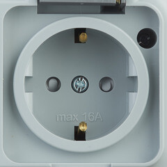 Розетка Svet накладная серая со шторками с крышкой (EV 0366-8625) - фото 3