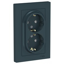 Розетка Systeme Electric AtlasDesign встраиваемая изумруд со шторками (ATN000826)