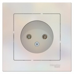 Изображение товара Розетка Systeme Electric AtlasDesign встраиваемая жемчуг (ATN000440)