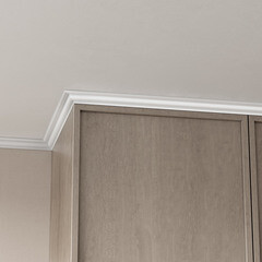 Плинтус потолочный из экополимера ударопрочный 45х30х2000 мм Cosca KX022 - фото 2