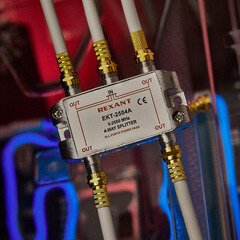 ТВ делитель Rexant Спутник 4 F-выхода (05-6203) - фото 2