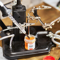 Канифоль сосновая для пайки Rexant марка А 20 г (09-3710) - фото 2