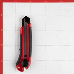 Нож строительный Hesler 25 мм с сегментированным лезвием пластиковый корпус с винтовым фиксатором - фото 4