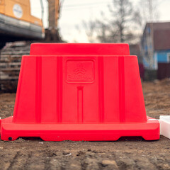 Дорожный блок вставной Экопром 1200 мм 20 л красный - фото 2