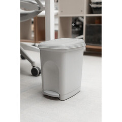 Контейнер для мусора БытПласт с крышкой 7 л пластик серый с педалью - фото 3