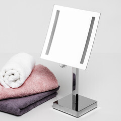 Зеркало с подсветкой квадратное 20х20 см с увеличением 3x WasserKraft (K-1007) - фото 4