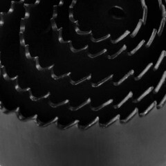 Набор коронок Kranz (KR-92-0251) по дереву d19-64 мм с 2 держателями и ключом (8 шт.) - фото 2