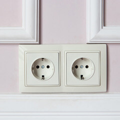 Розетка Werkel встраиваемая слоновая кость со шторками (a051480) - фото 5