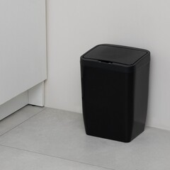 Ведро для мусора Доляна с крышкой 12 л пластик черное сенсорное - фото 5