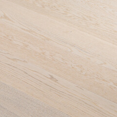 Изображение товара Паркетная доска Tarkett Bolero Plank Oak Risling дуб рислинг 1,182 кв.м 14 мм однополосная с фаской брашированная