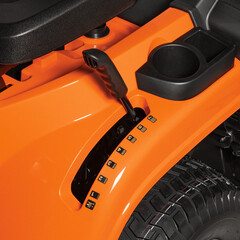 Райдер бензиновый Daewoo 840 мм 14 л.с. (DLT 84 H) - фото 13