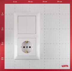 Блок выключателя с розеткой Svet SV1001 двухклавишный встраиваемый белый (SV1001-0004) - фото 3