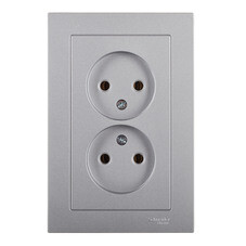 Розетка Systeme Electric AtlasDesign встраиваемая алюминий (ATN000320)
