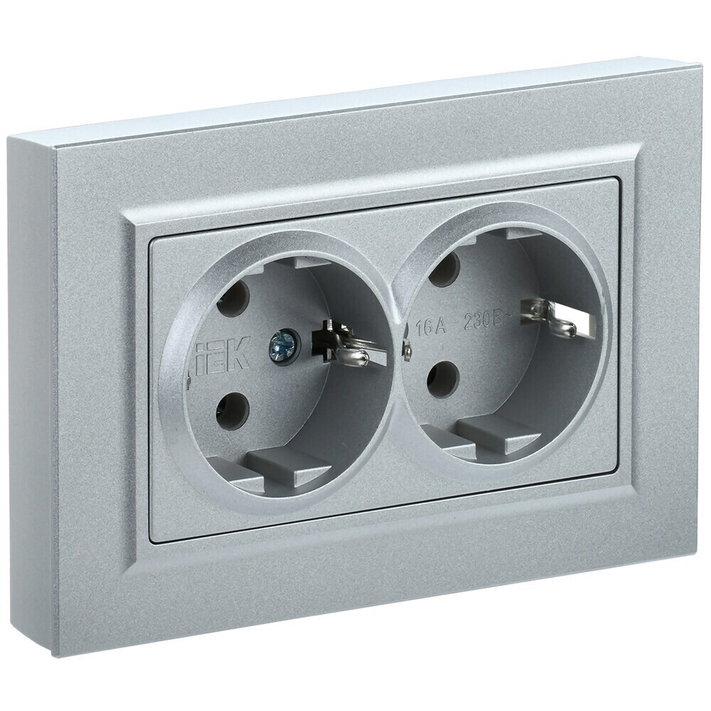 

Розетка IEK Brite РС12-3-БрС встраиваемая сталь (BR-R21-16-K46-F)