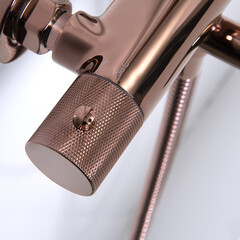 Душевая система WasserKraft с верхним душем с лейкой с изливом золото (A18301) - фото 5