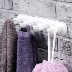 Вешалка для ванной WasserKraft Kammel K-8300 4 крючка на шуруп металл белая (K-8374W) - фото 3