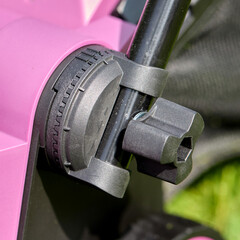 Газонокосилка аккумуляторная КМ АТОМ 18 В 320 мм без АКБ и ЗУ (CL-182) - фото 12