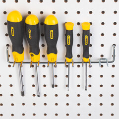 Держатель для перфорированных панелей металл 225х65х45 мм - фото 2