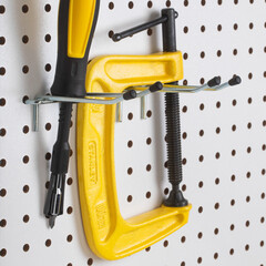 Держатель для перфорированных панелей двойной металл 50х65х100 мм (3 шт.) - фото 4