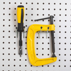 Держатель для перфорированных панелей двойной металл 50х65х100 мм (3 шт.) - фото 2