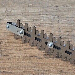 Кусторез для живой изгороди аккумуляторный КМ 18 В с телескопической рукояткой без АКБ и ЗУ (CHT-183Т) - фото 9