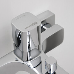 Смеситель для ванны WasserKraft Naab хром однорычажный с коротким изливом без лейки (8601) - фото 4