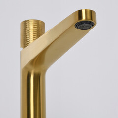 Смеситель для раковины WasserKraft Schunter однорычажный золото (8203H) - фото 8