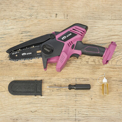 Мини-пила цепная аккумуляторная КМ АТОМ 18 В 4" шаг 1/4" паз 1,1 мм 32 звена без АКБ и ЗУ (CMCS-181) - фото 9