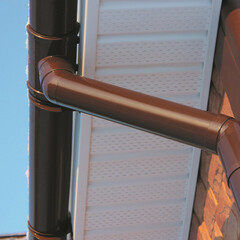 Желоб водосточный пластиковый d120 мм 3 м Grand Line шоколад RAL 8017 - фото 3