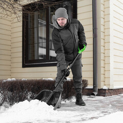 Лопата снеговая Palisad Base полипропилен с алюминиевым черенком 1405х550 мм (61607) - фото 2