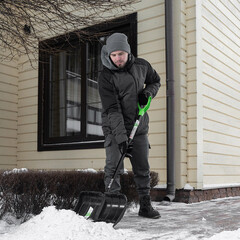 Лопата снеговая Palisad Base полипропилен с алюминиевым черенком 1325х455 мм (61798) - фото 2