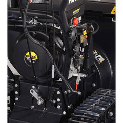 Снегоуборщик бензиновый Huter SGC 11000CD 700 мм 15 л.с. (70/7/24) - фото 3