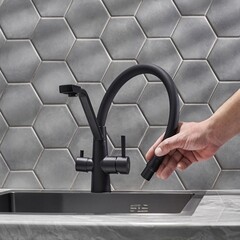 Смеситель для кухни РМС SUS127 черный гибкий излив с подключением к фильтру однорычажный (SUS127TBL-016F-015) - фото 4