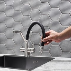 Смеситель для кухни РМС SUS127 черный гибкий излив с подключением к фильтру однорычажный (SUS127BL-016F-015) - фото 5