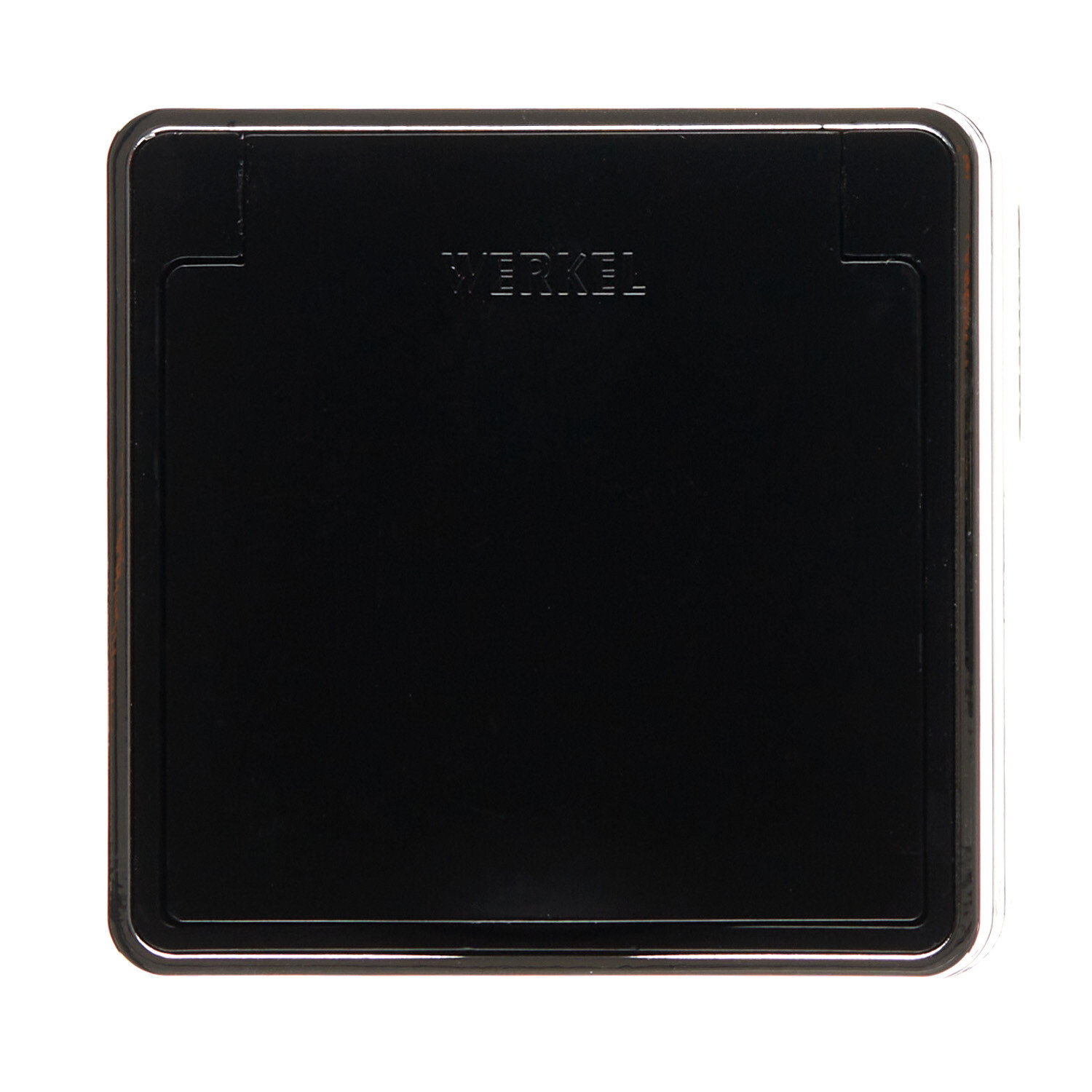 Изображение товара Розетка накладная Werkel Gallant черная со шторками, IP44, монтаж винтовой