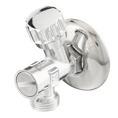 Вентиль Valtec 1/2 НР(ш) х 1/2 НР(ш) для подключения с/т приборов угловой с фильтром (VT.282.GBC.0404) - фото 1