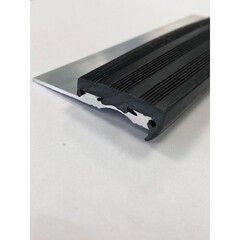 Порог алюминиевый угловой наружный 35х18х2500 мм черный