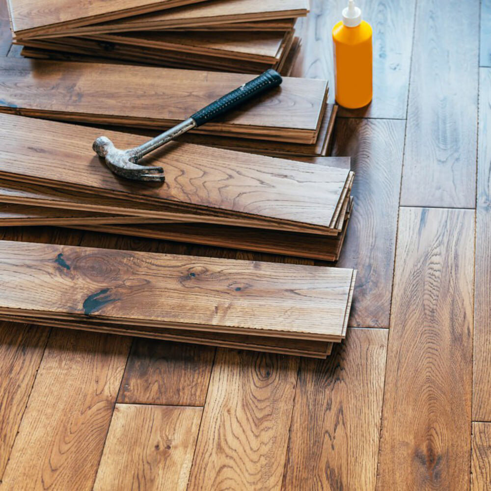 

Демонтаж паркетной или инженерной доски