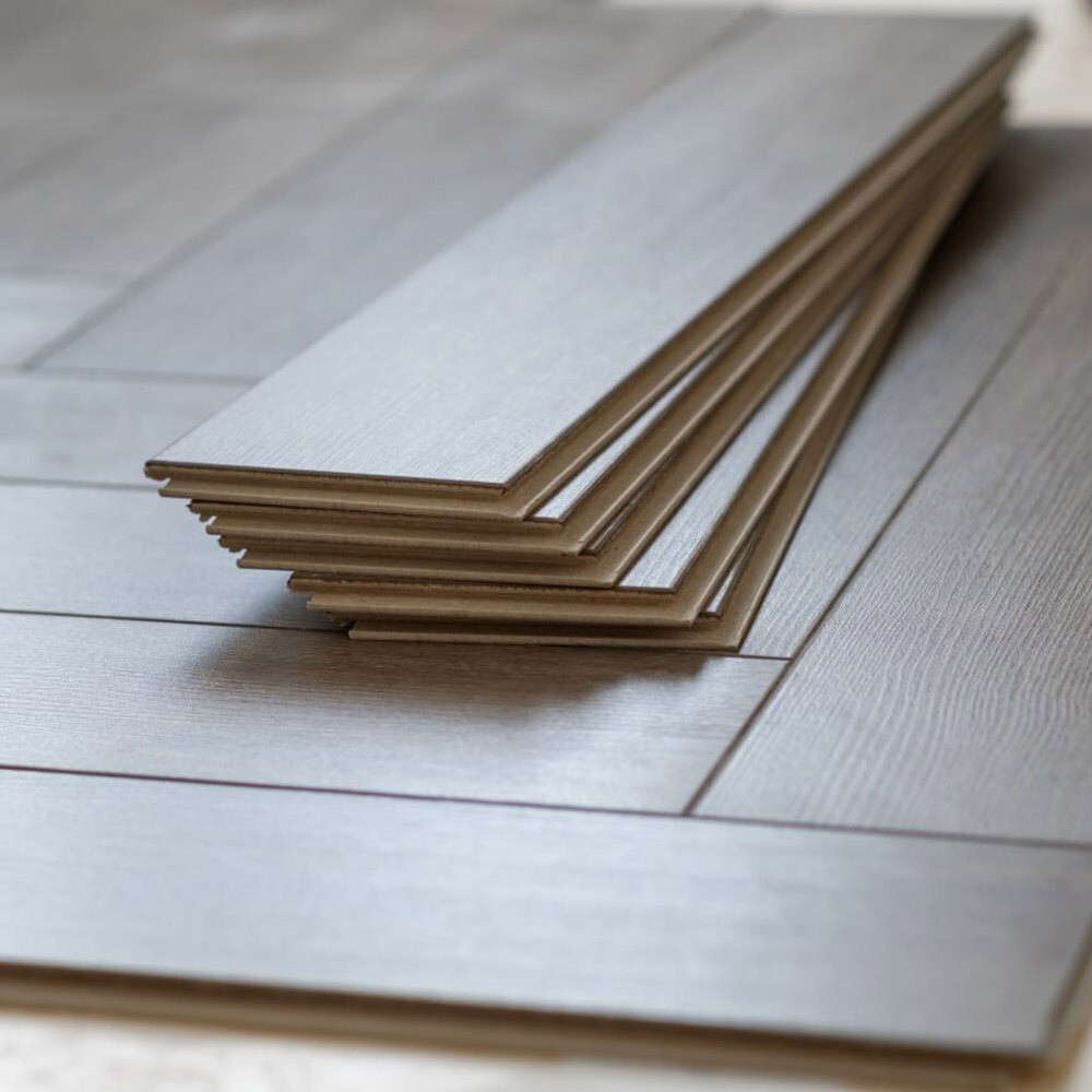 

Укладка паркетной доски плавающим способом ёлочкой