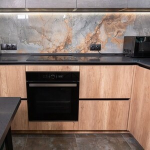 Укладка кухонного фартука керамогранитом