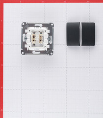 Выключатель Systeme Electric Glossa двухклавишный встраиваемый антрацит (GSL000751) - фото 3