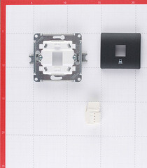 Розетка компьютерная Systeme Electric Glossa встраиваемая антрацит RJ45 (GSL000781К) - фото 3